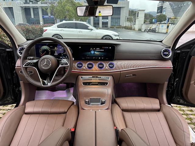Mercedes-Benz E-Class 2023 thumb 11