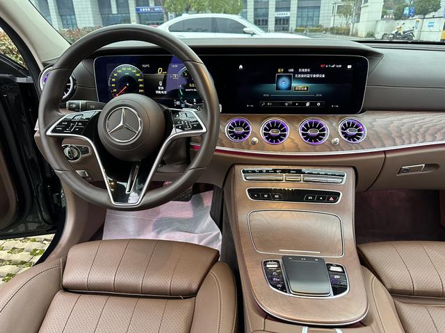 Mercedes-Benz E-Class 2023 thumb 12