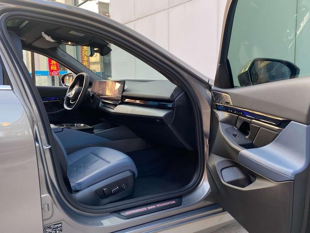 BMW 5 серии 2024 thumb 5