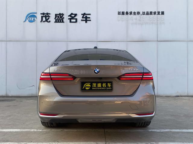 BMW 5 серии 2024 thumb 8