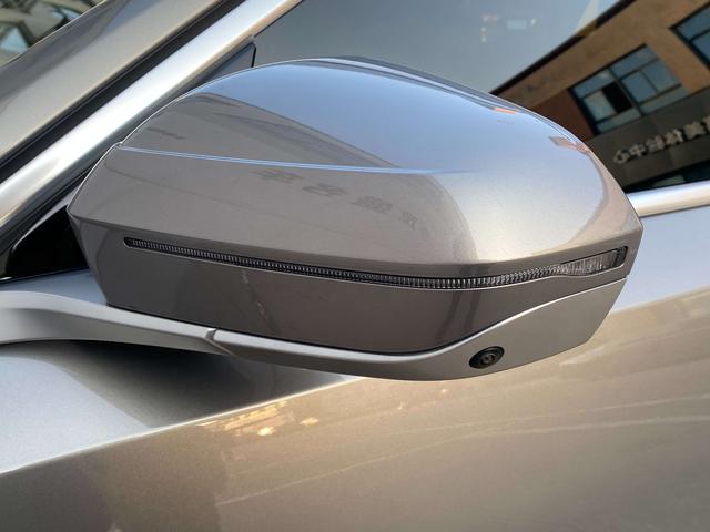 BMW 5 серии 2024 thumb 11