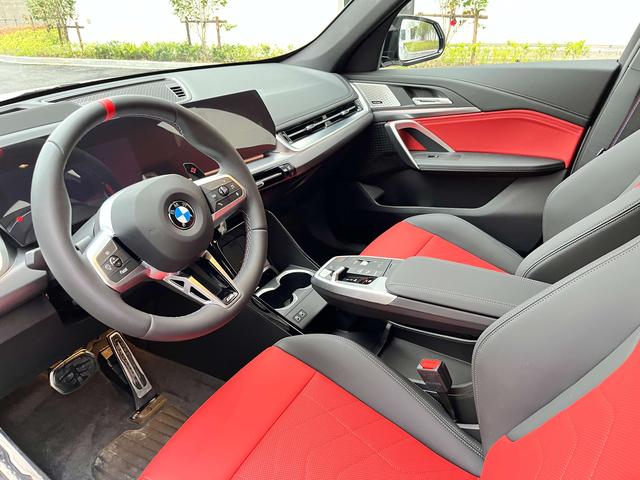 BMW X1 2024 thumb 5