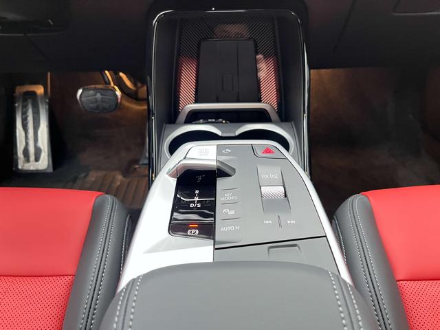 BMW X1 2024 thumb 8