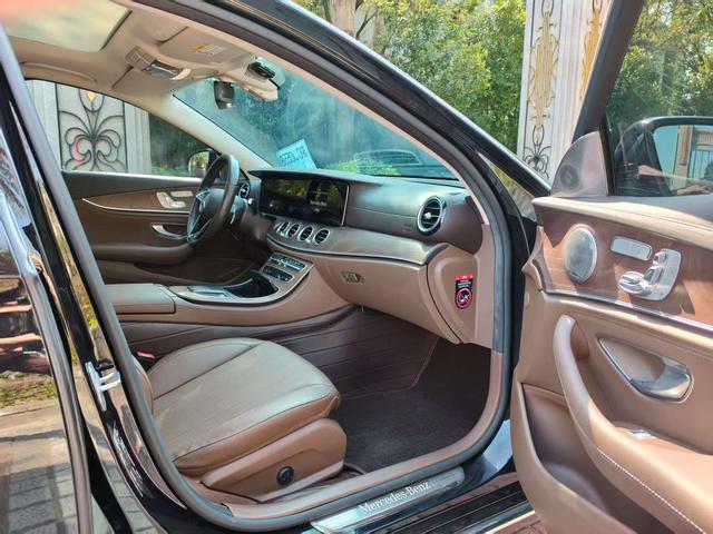 Mercedes-Benz E-Class 2020 thumb 2