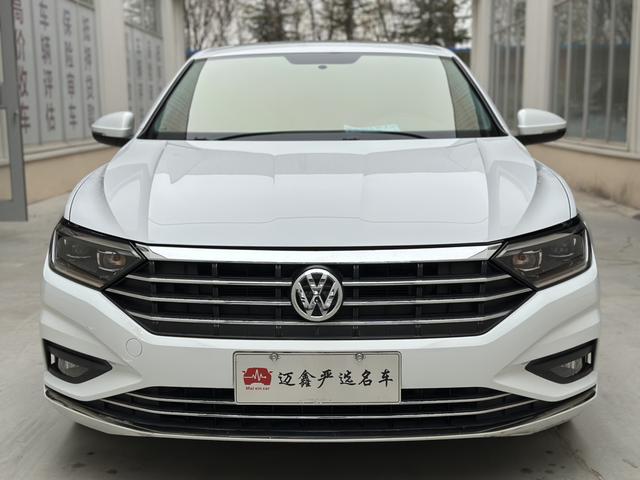 Volkswagen Sagitar 2021 thumb 2