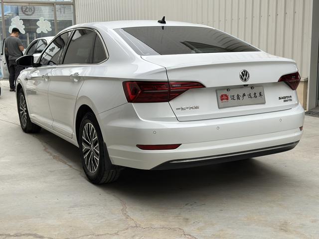 Volkswagen Sagitar 2021 thumb 3