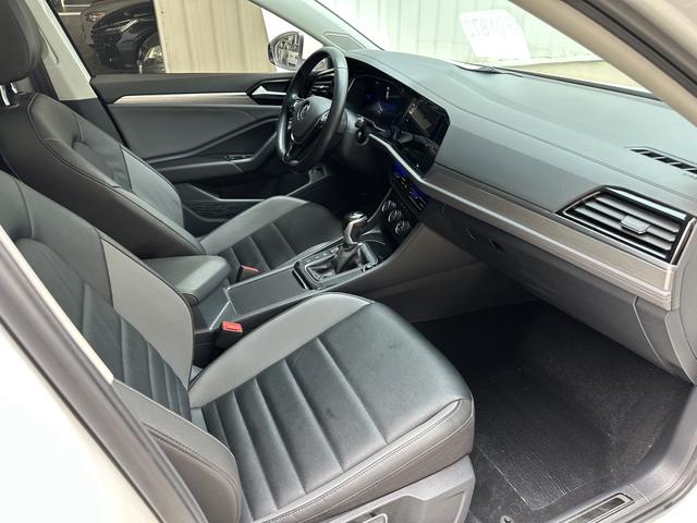 Volkswagen Sagitar 2021 thumb 7