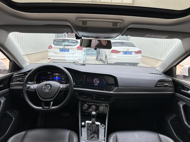 Volkswagen Sagitar 2021 thumb 9