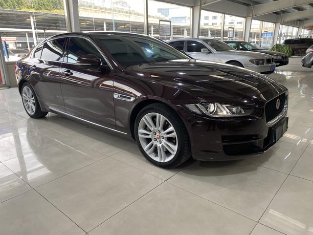Jaguar XEL 2019 thumb 2
