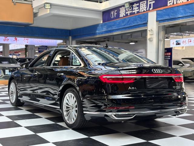 Audi A8 2021 thumb 5