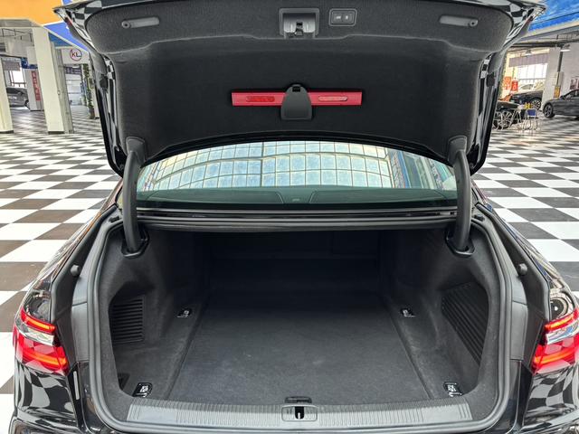 Audi A8 2021 thumb 6