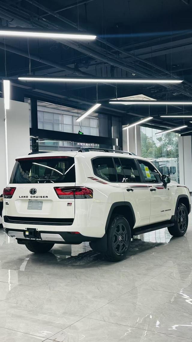 Toyota Land Cruiser 2024 thumb 7