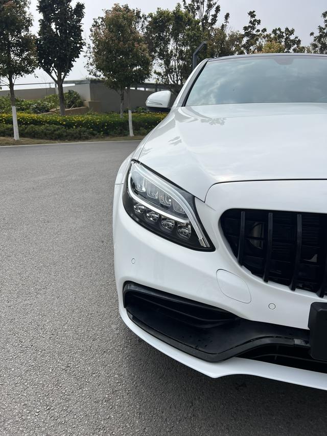 Mercedes-Benz C-Class 2019 thumb 6