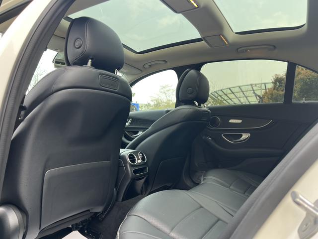 Mercedes-Benz C-Class 2019 thumb 10
