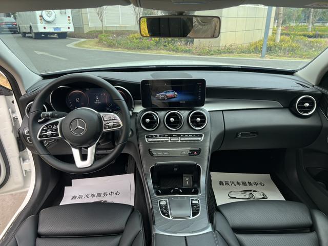 Mercedes-Benz C-Class 2019 thumb 11