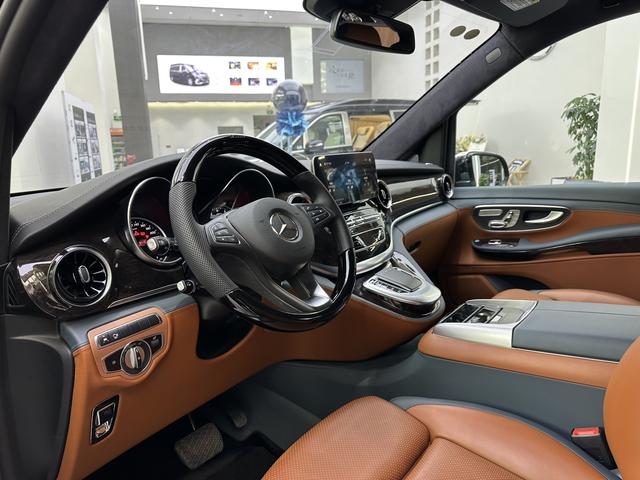 Mercedes-Benz V-Класс 2022 thumb 3