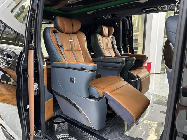Mercedes-Benz V-Класс 2022 thumb 11