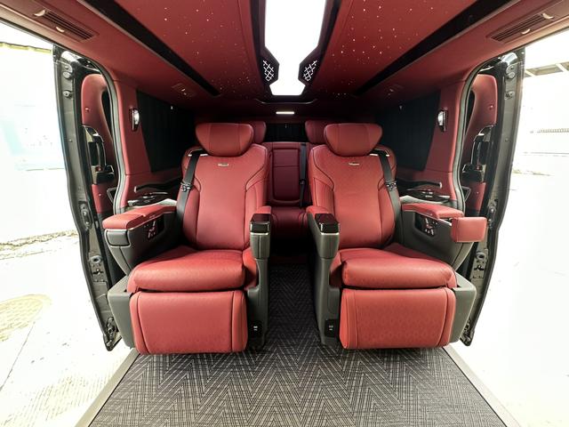 Toyota HiAce 2024 thumb 9
