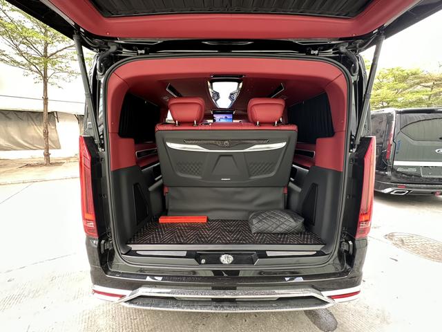 Toyota HiAce 2024 thumb 11