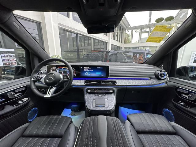 Mercedes-Benz V-Класс 2024 thumb 7