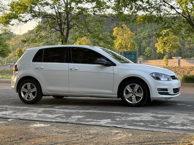 Volkswagen Golf 2017 thumb 3