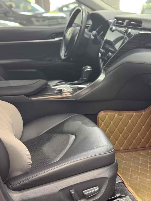 Toyota Camry 2019 thumb 6
