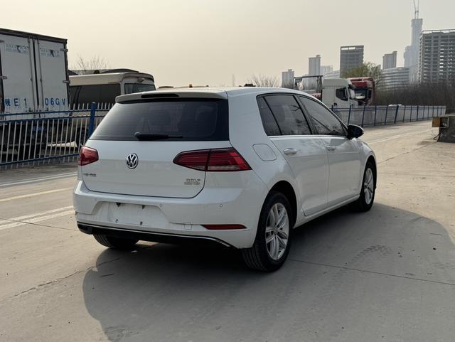 Volkswagen Golf 2018 thumb 9