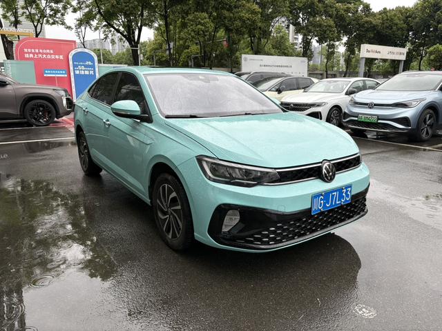 Volkswagen Lavida XR 2023 thumb 2