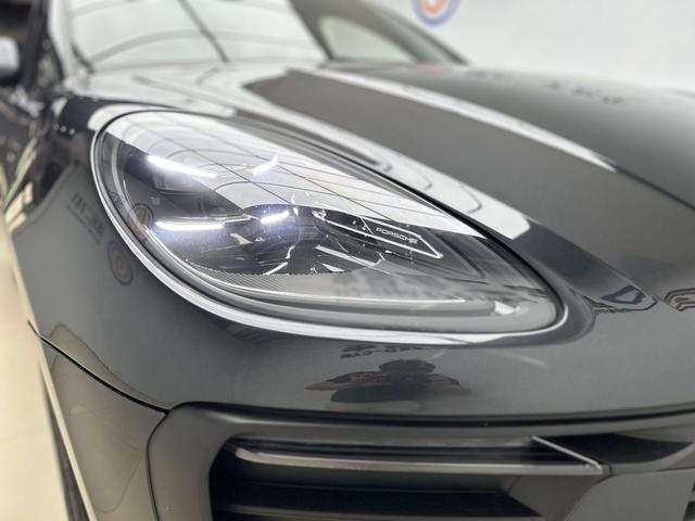 Porsche Macan 2023 thumb 3