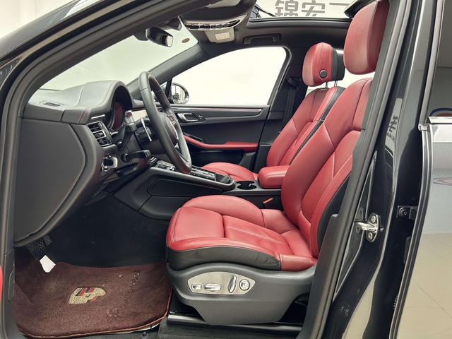 Porsche Macan 2023 thumb 5