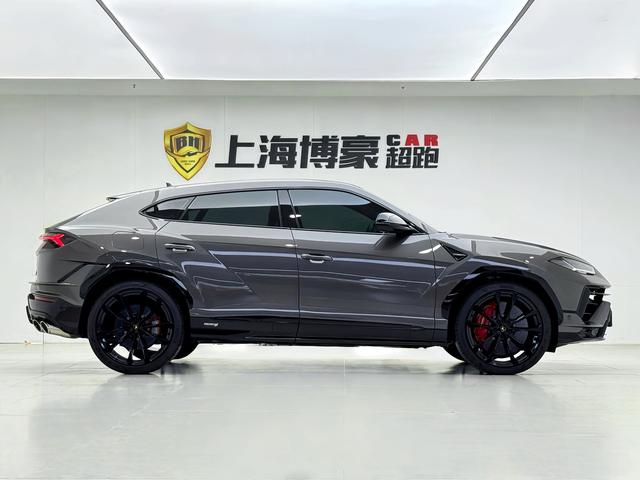 Lamborghini Urus 2023 thumb 6