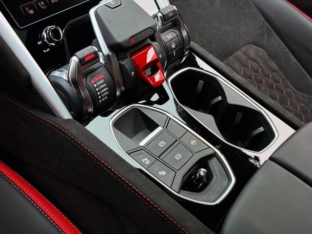 Lamborghini Urus 2023 thumb 10