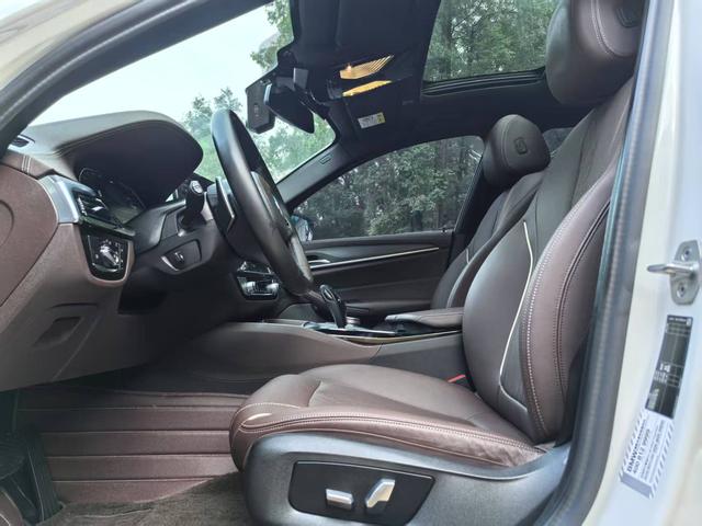 BMW 5 серии 2021 thumb 3