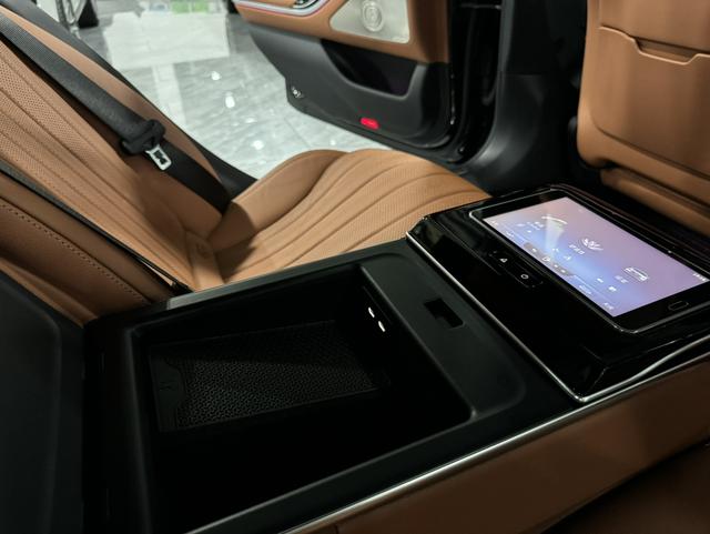 Mercedes-Benz S-Class 2022 thumb 11