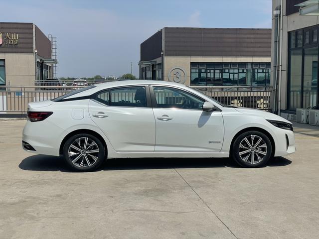 Nissan Sylphy 2023 thumb 4