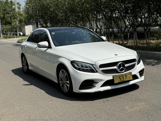 Mercedes-Benz C-Class 2021 thumb 2