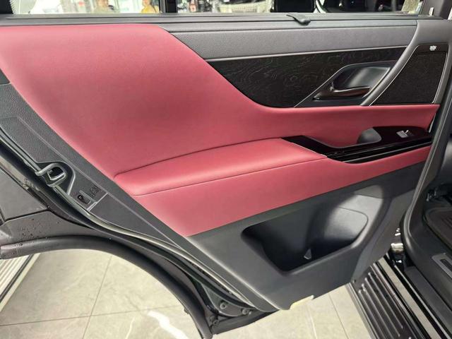 Lexus LX 2025 thumb 9