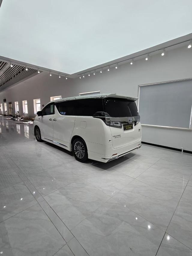 Toyota Vellfire 2021 thumb 4
