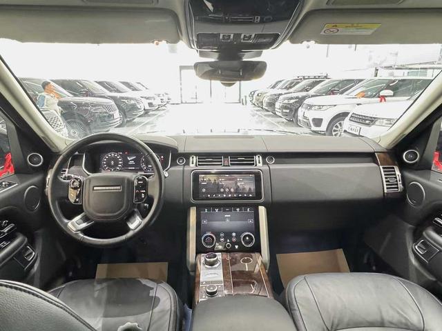 Land Rover Range Rover 2021 thumb 3