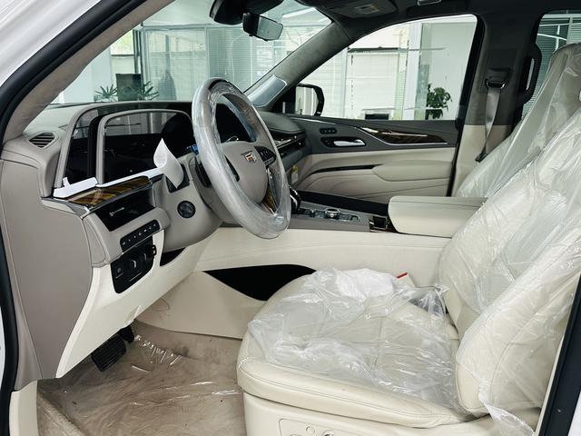 Cadillac Escalade 2024 thumb 2