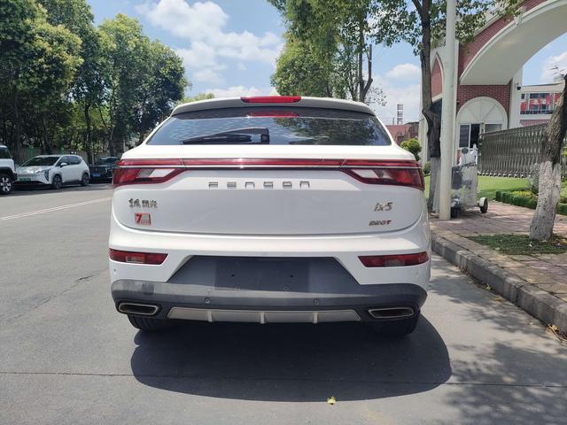 Dongfeng Fengon ix5 2019 thumb 3