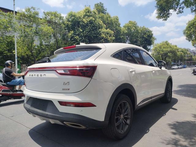 Dongfeng Fengon ix5 2019 thumb 4