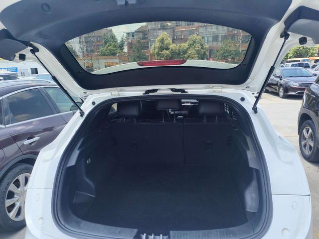 Dongfeng Fengon ix5 2019 thumb 9