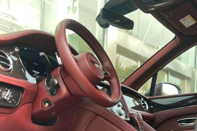 Bentley PHEV 2021 thumb 3