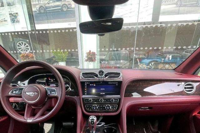 Bentley PHEV 2021 thumb 5