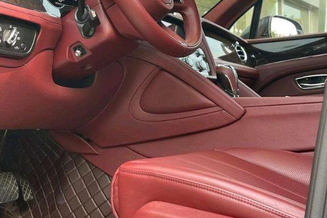 Bentley PHEV 2021 thumb 6