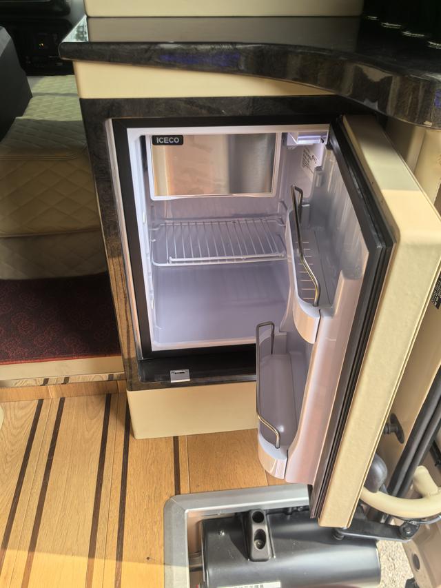 Toyota Coaster 2020 thumb 9