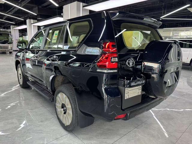 Toyota Prado 2023 thumb 3