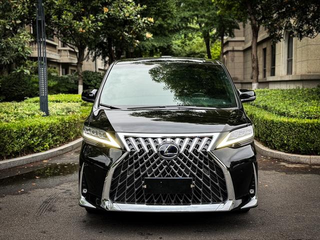 Lexus LM 2020 thumb 2