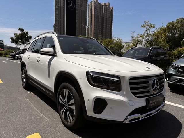 Mercedes-Benz GLB 2024 thumb 2